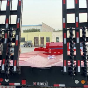 钩机板半挂车